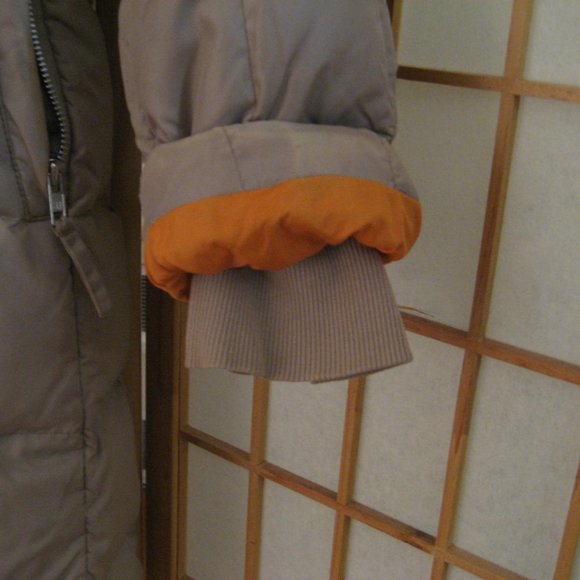 GAP Women's Quilted Long Puffer Parka Jacket, #54023, Size XS Small, Beige Tan - Picture 6 of 11